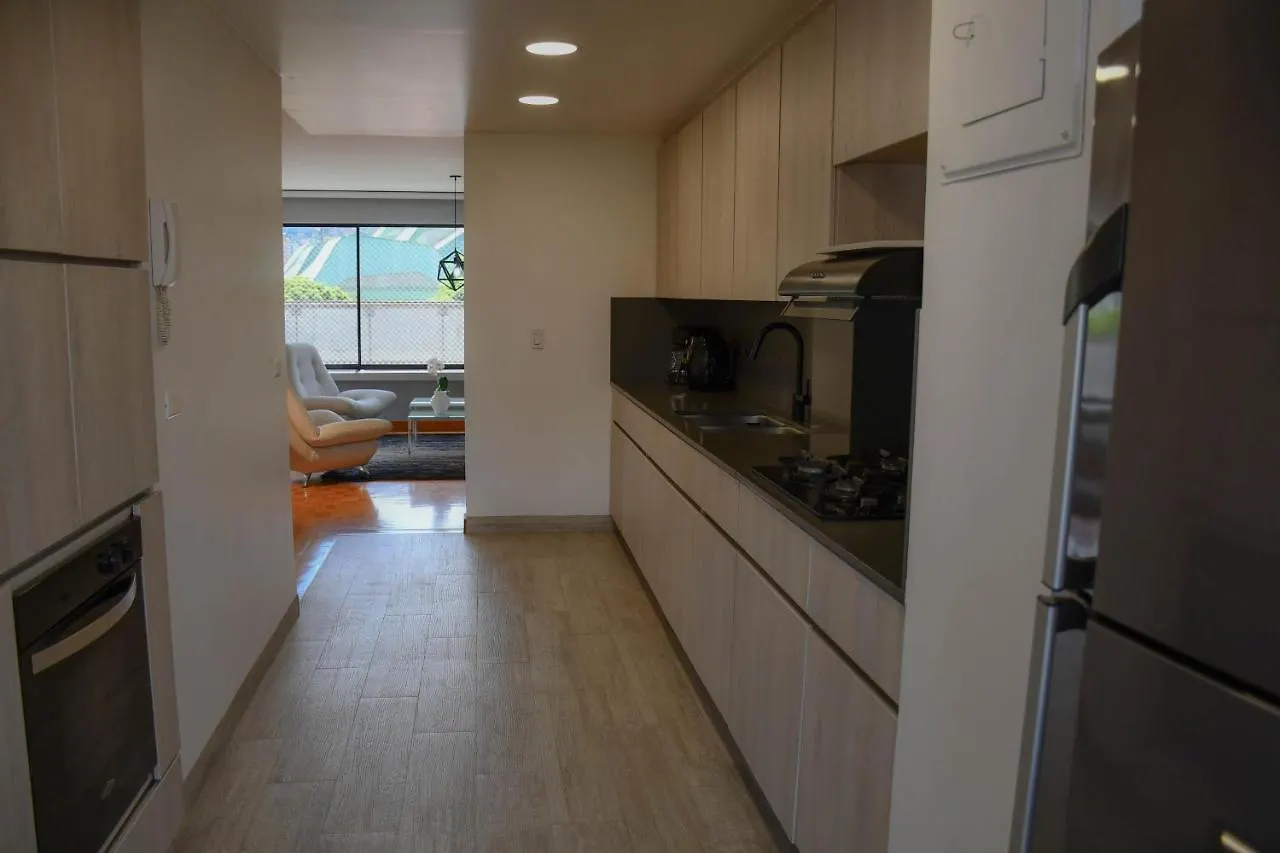 メデジンApartamento En Laureles En Zona Rosaアパートメント メデジン