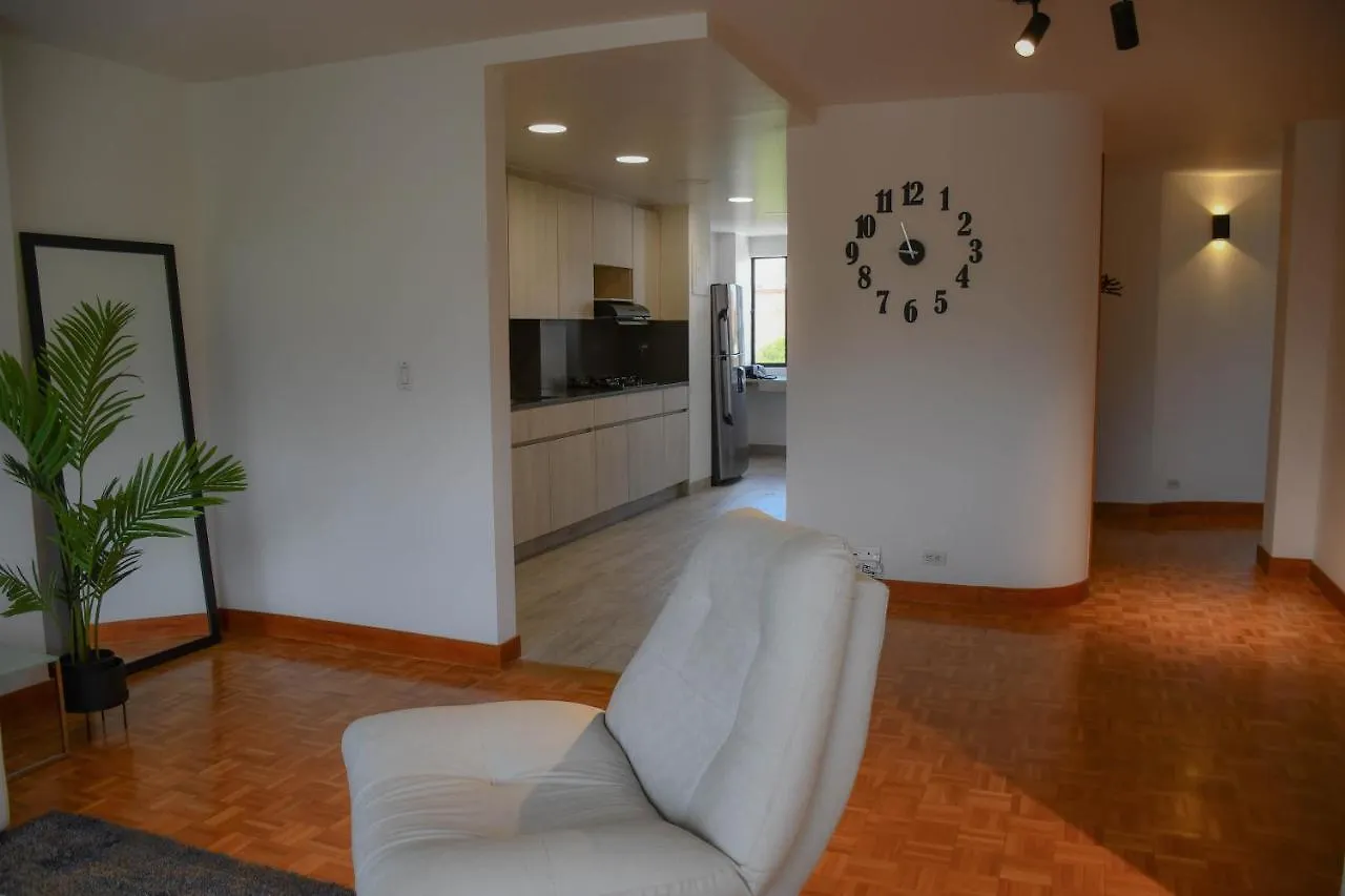 メデジンApartamento En Laureles En Zona Rosaアパートメント アパート